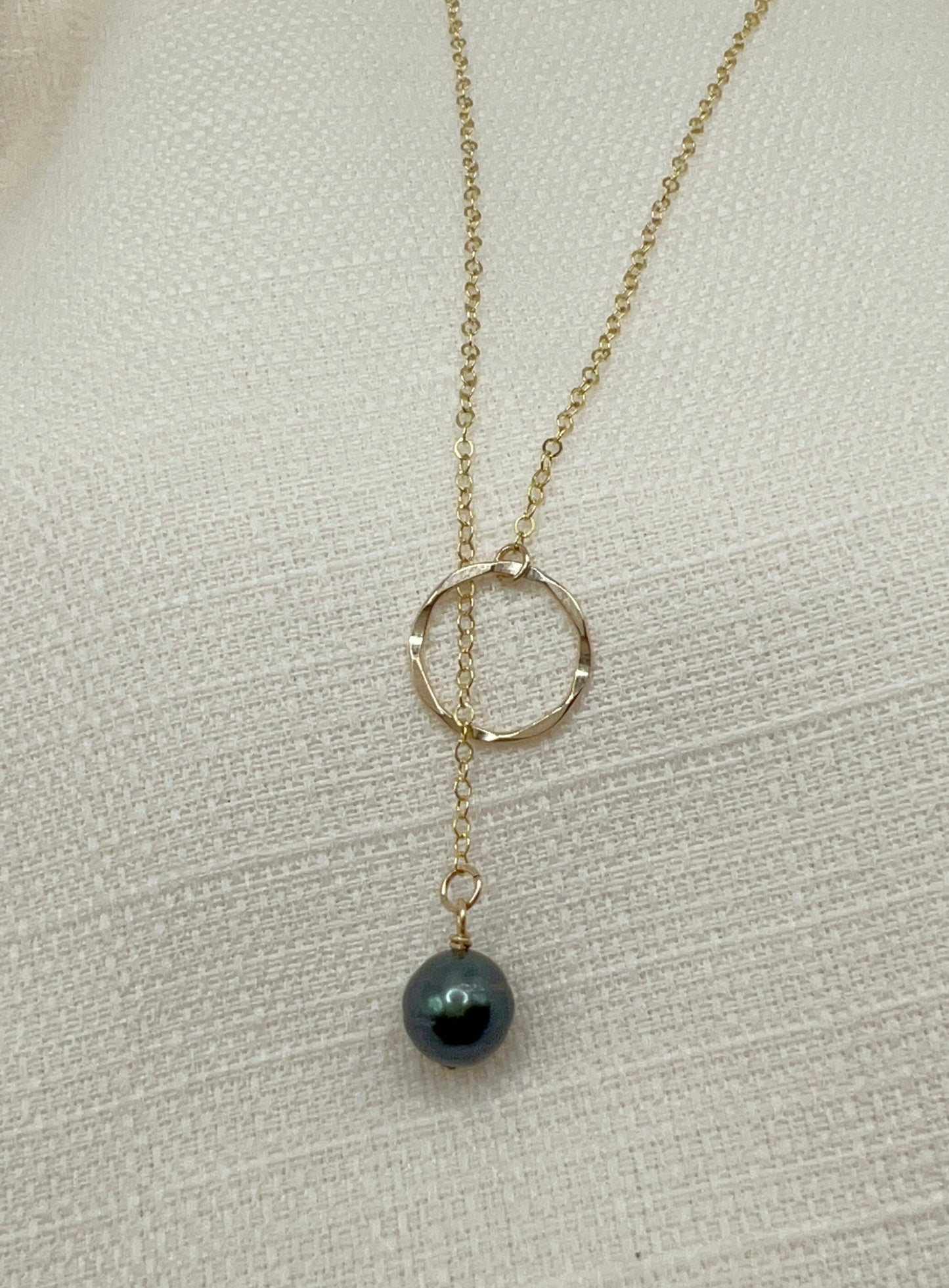 Tahitian Pearl Circle Lariat